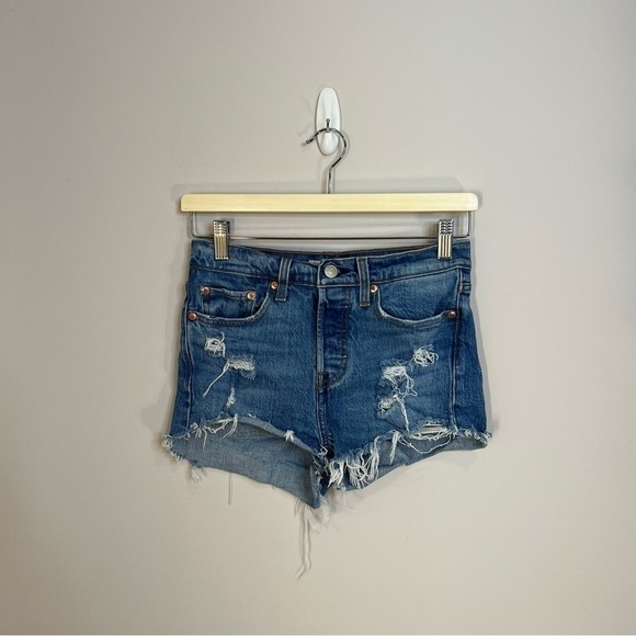 ☀️LEVI’S Wedgie Short - Picture 3 of 12